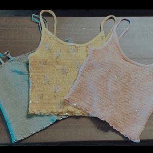 Aerie Top,Two Hollister Tops,Aerie Top=15 Hollister Tops Separate=10 Together=25